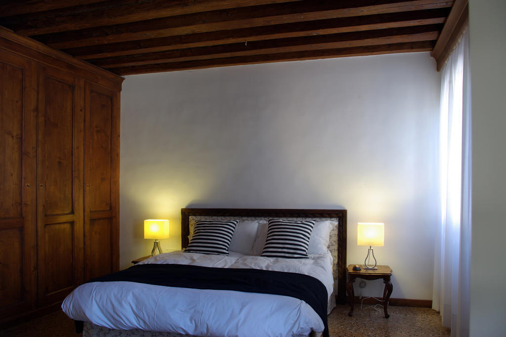 Appartamenti San Luca Velence Szoba fotó